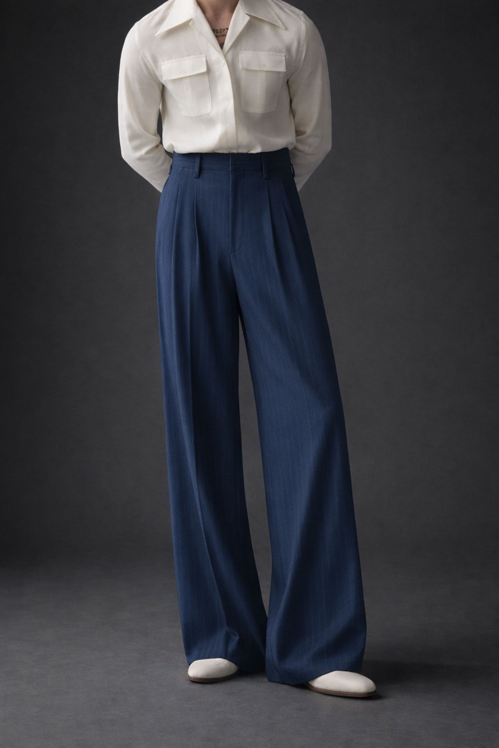 High-Waist Self Stripe Pleated Wide Leg Pants – Navy Blue