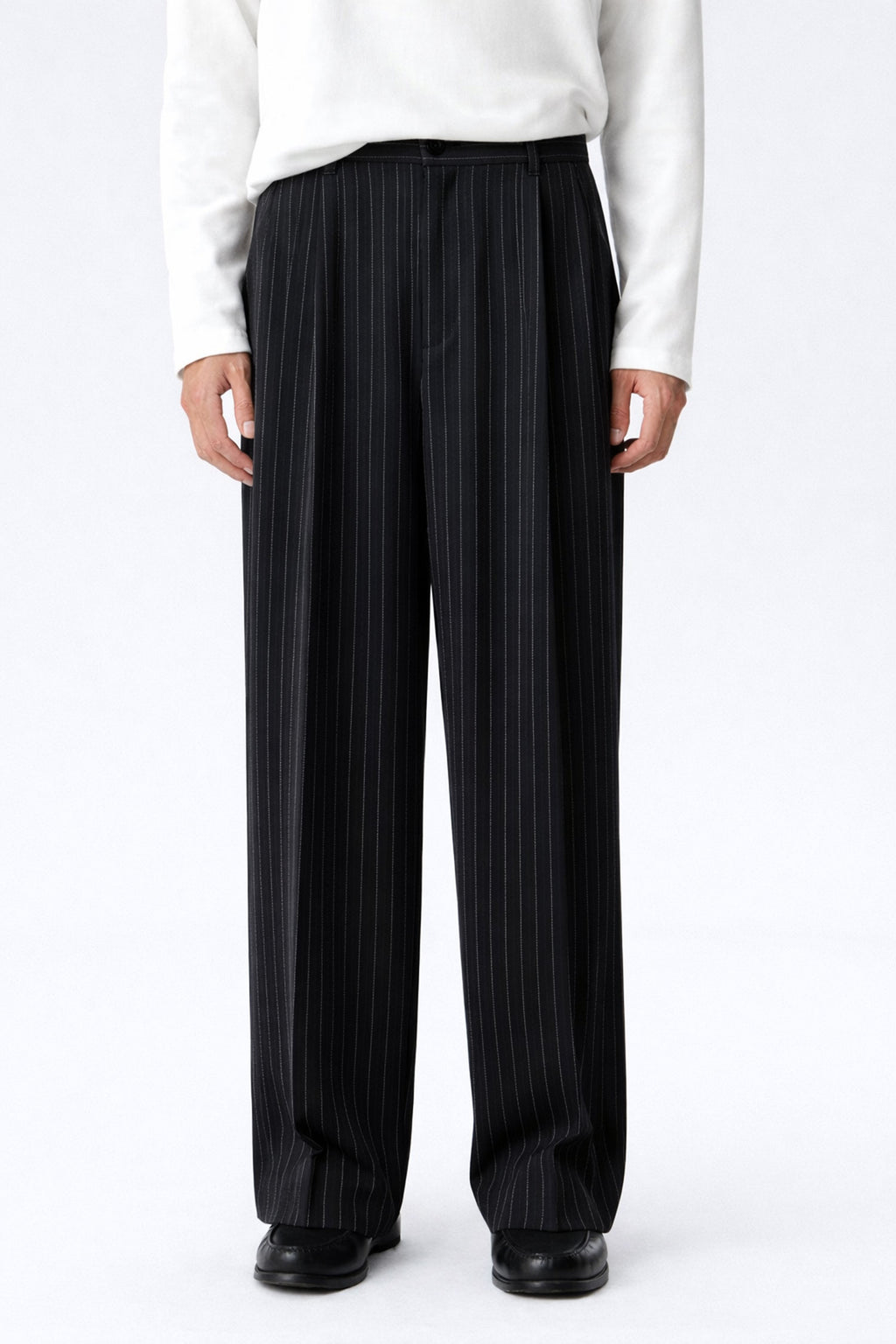 Men Straight Fit Pleated Pin Stripe Pants-Black