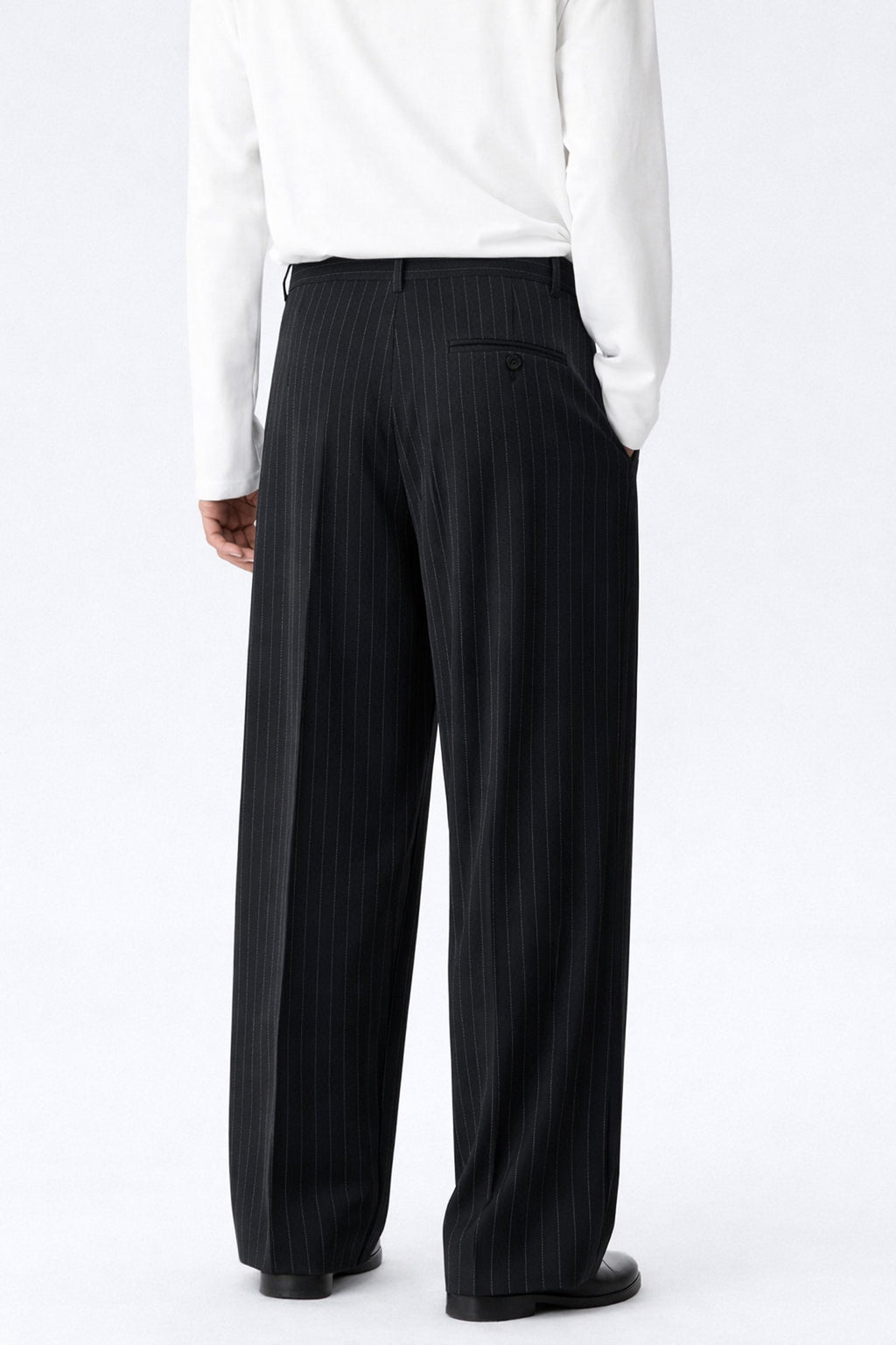 Men Straight Fit Pleated Pin Stripe Pants-Black