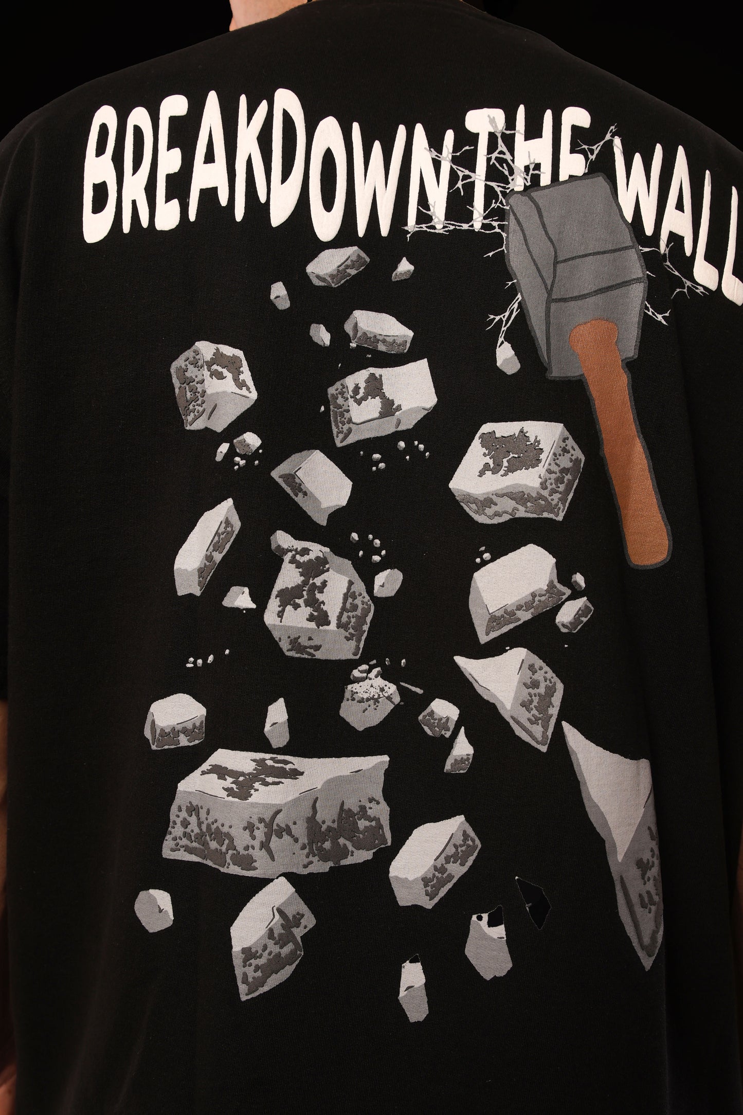 Breakthrough Boundaries Oversize Tshirt - Black