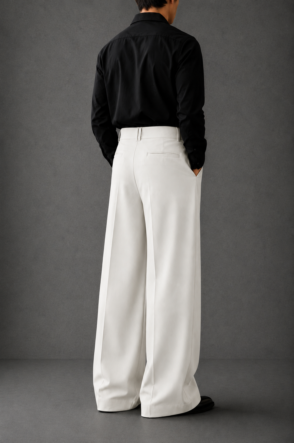 High-waisted wide-leg trousers with a single front pintuck-White