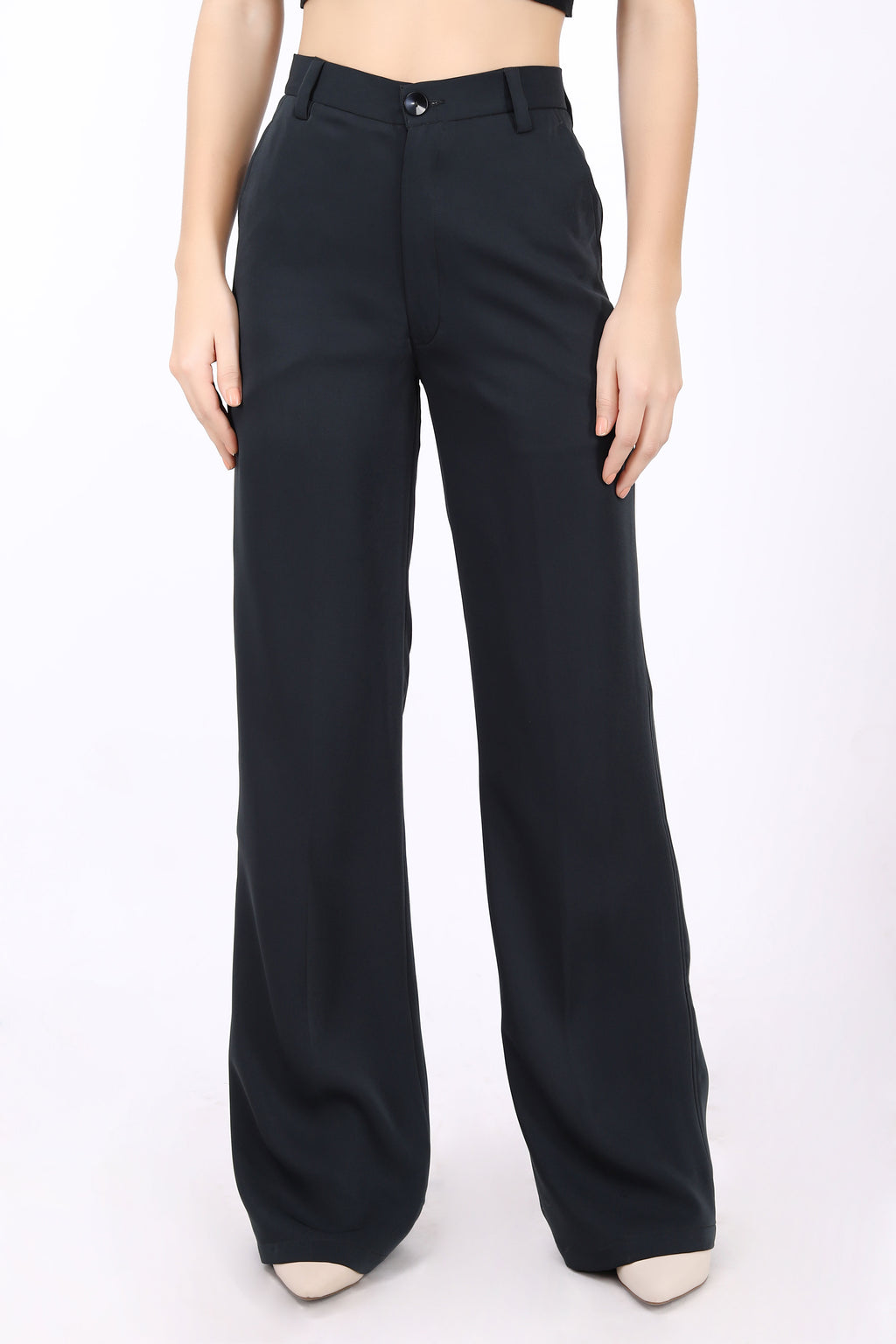 Straight Fit Trouser with Wide Leg - Black