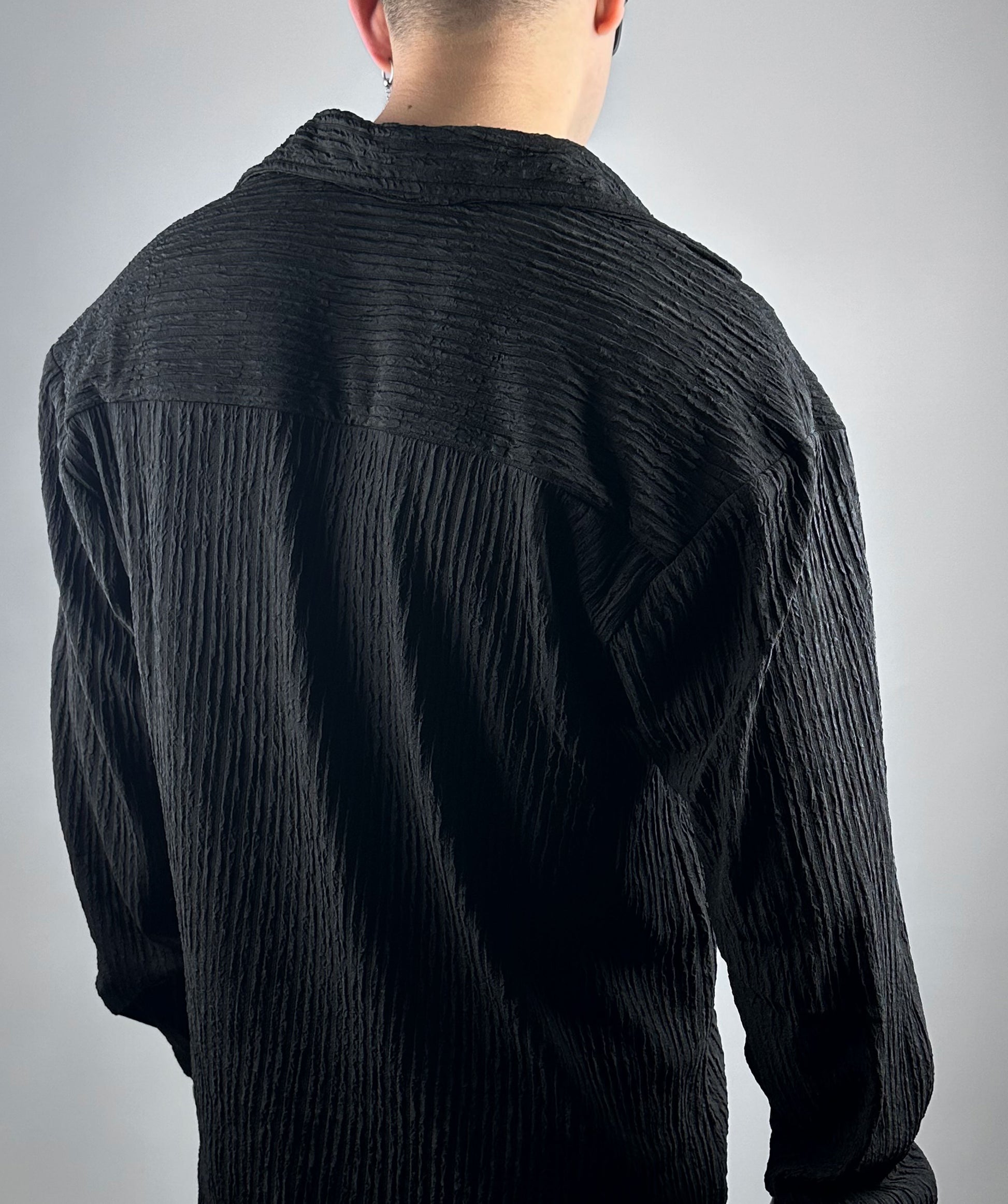 Men Texture Black Shirt