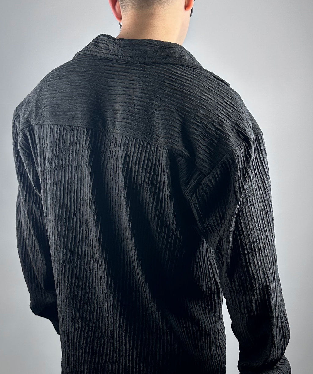 Men Texture Black Shirt