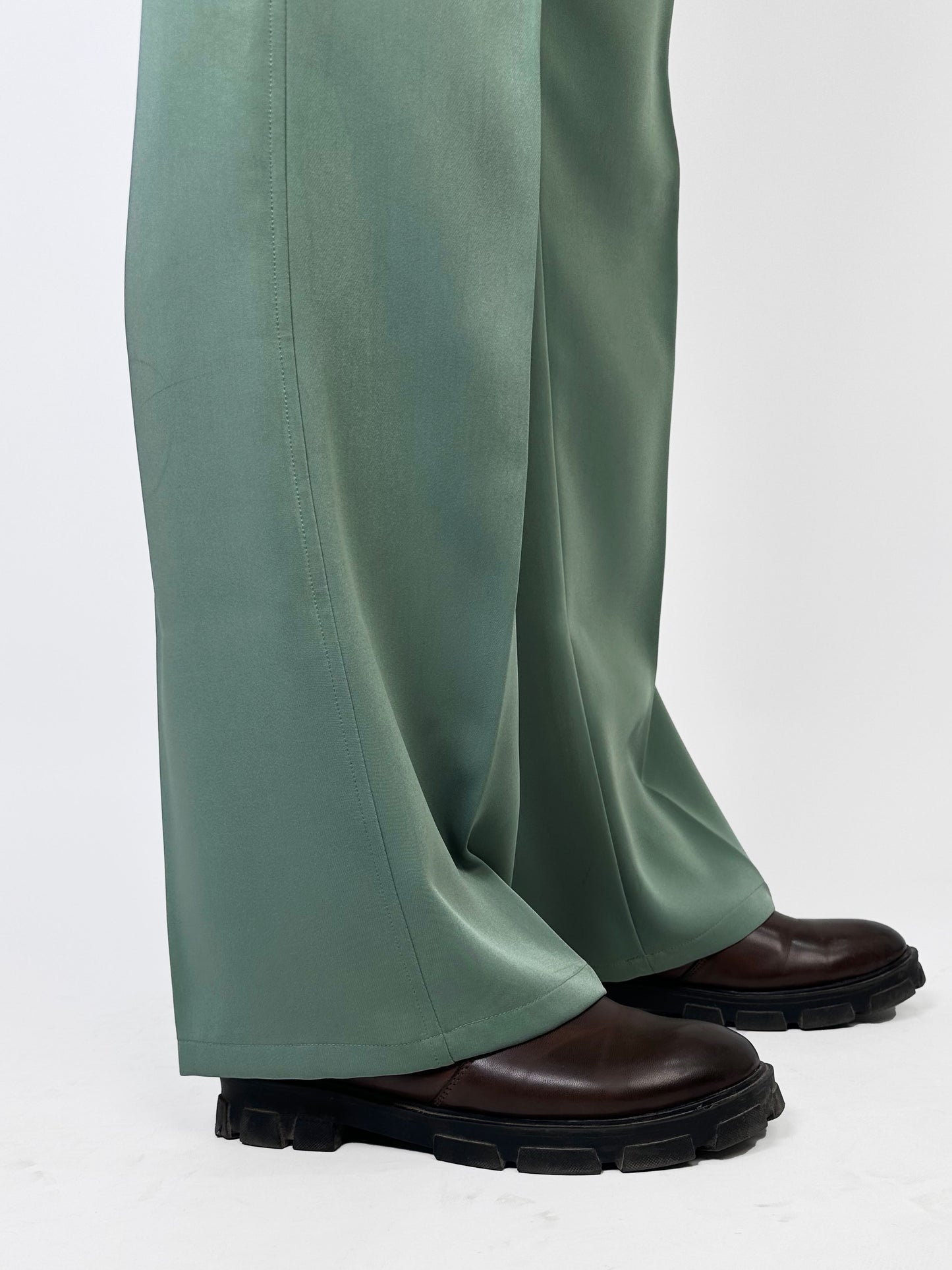 Eyolf Unisex Pleated Trouser- Sage Green