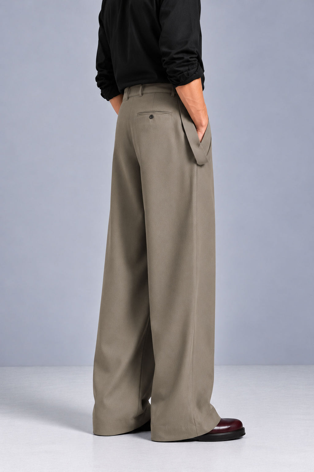OLF Trouser 01 – Men’s Straight-Fit Trouser – Taupe